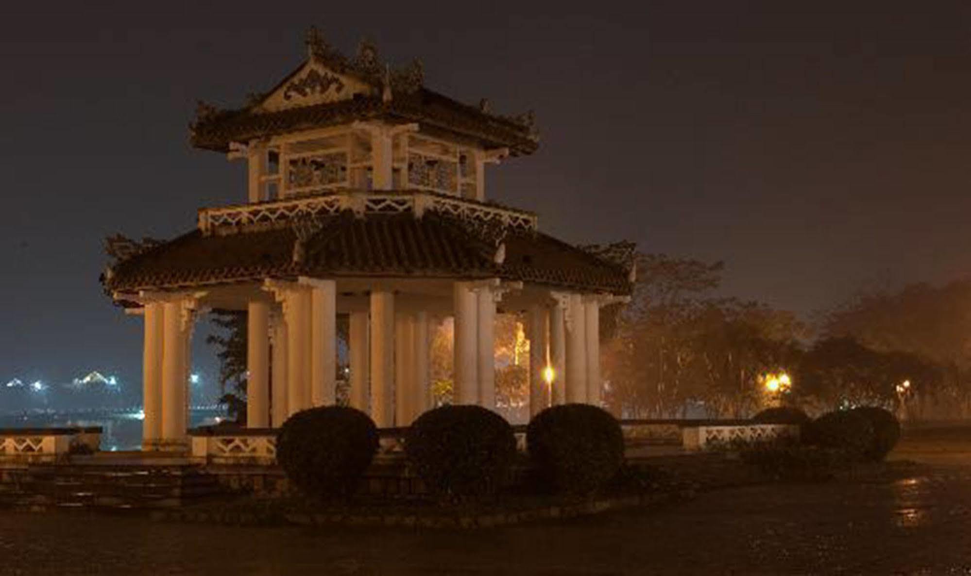 Lam Bao Long Hotel Хюэ Экстерьер фото